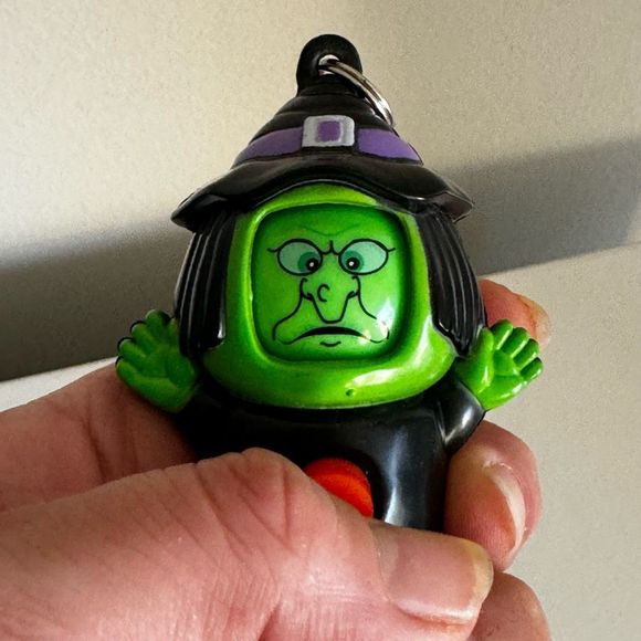 Vintage  Halloween Plastic Spinning Face Witch - Picture 4 of 8